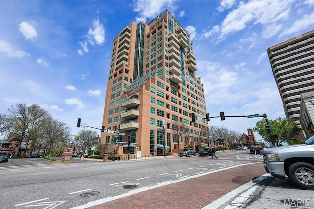 8025 Maryland Ave Unit 2H, Saint Louis, MO 63105 - view of property