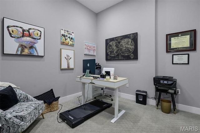 8025 Maryland Ave Unit 2H, Saint Louis, MO 63105 - office space featuring carpet flooring and baseboards