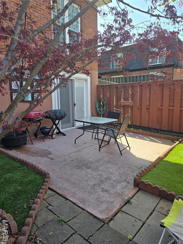 10340 Corbeil Dr, Saint Louis, MO 63146 - view of patio / terrace featuring outdoor dining space