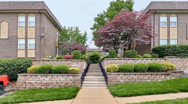 10359 Corbeil Dr Unit D, Saint Louis, MO 63146 - surrounding community with stairway