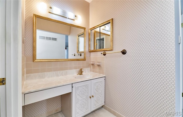 10359 Corbeil Dr Unit D, Saint Louis, MO 63146 - bathroom with vanity and wallpapered walls