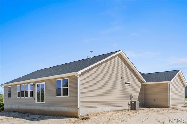 1423 Wild Ridge Estates Ct, Florissant, MO 63033 - view of side of property featuring cooling unit