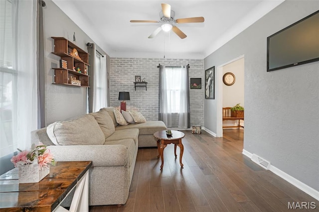 222 E Iowa St, Trenton, IL 62293