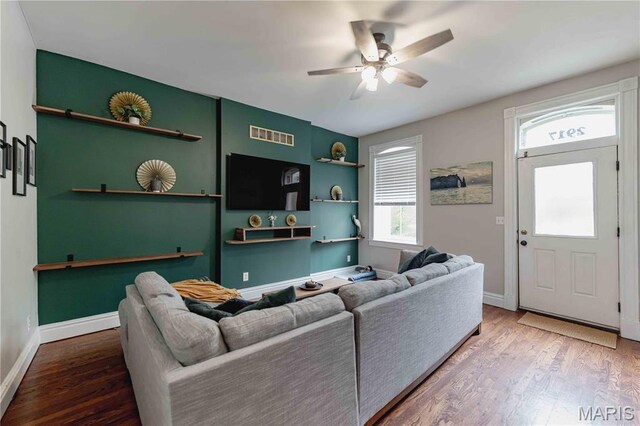 2917 S 18th St, Saint Louis, MO 63118 - photo 8