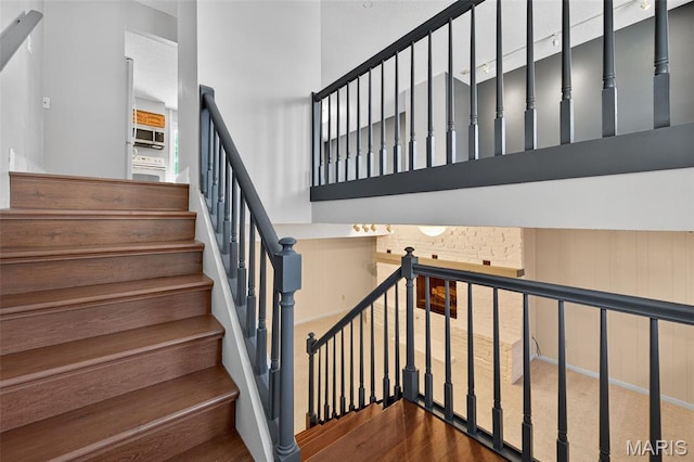 11931 Ameling Rd, Maryland Heights, MO 63043 - photo 2