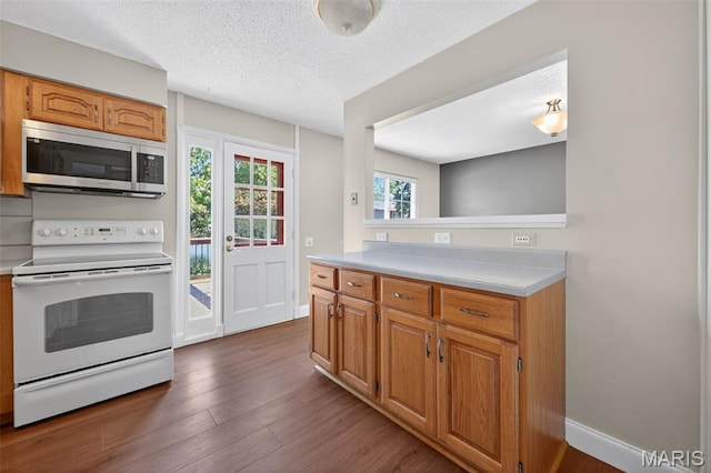 11931 Ameling Rd, Maryland Heights, MO 63043 - photo 6