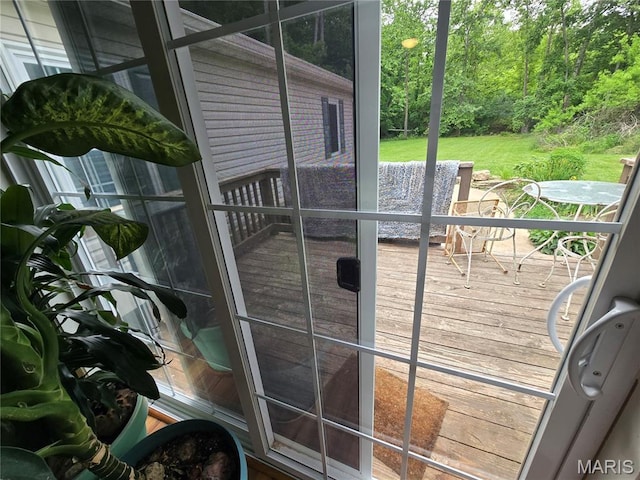 119 Bethel Rd, Hawk Point, MO 63349 - view of doorway