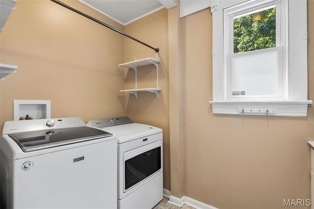 528 Hillsboro Ave, Edwardsville, IL 62025 - clothes washing area featuring independent washer and dryer, baseboards, and ornamental molding