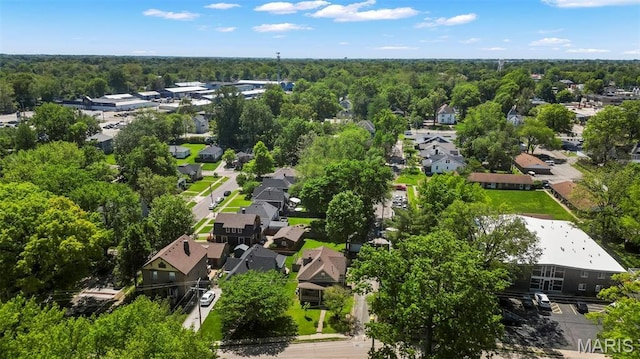 528 Hillsboro Ave, Edwardsville, IL 62025 - aerial view of residential area with a forest
