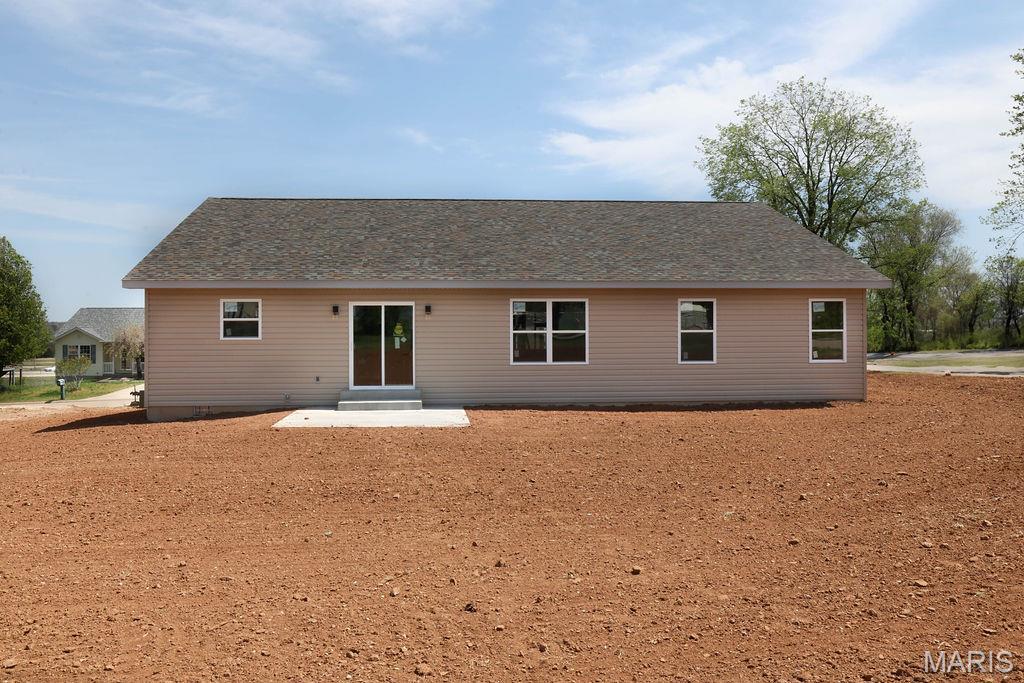 201 Ariel Ct, Desloge, MO 63601 - back of house with a patio