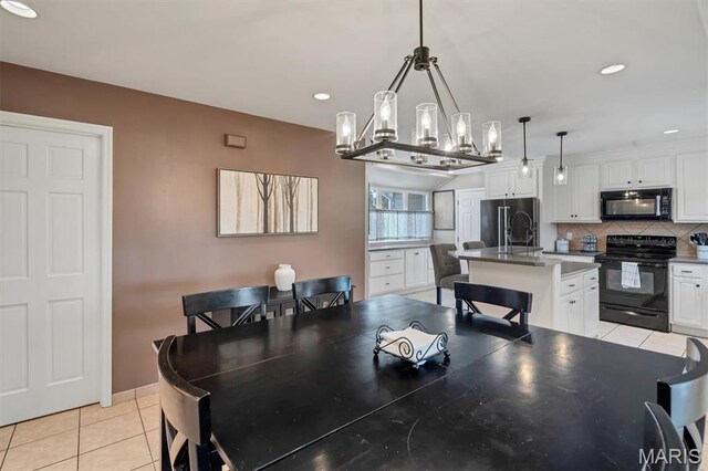 7415 Maple Bridge Ct, Mehlville, MO 63129