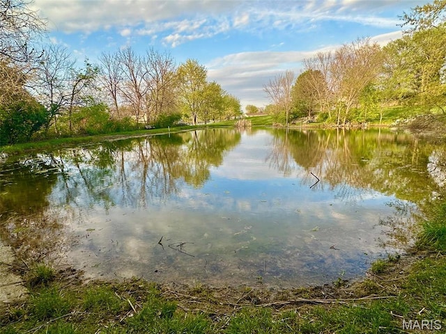 433 Snipes Dr, Saint Charles, MO 63303 - water view