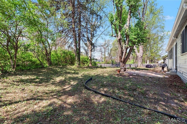 1958 Cathedral Hill Dr, Saint Louis, MO 63138 - view of yard featuring fence
