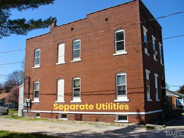 111 N Poplar St, Mount Olive, IL 62069 - photo 2