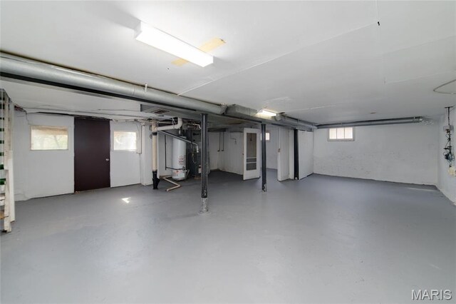 811 Marvin Ave, Saint Louis, MO 63135 - basement featuring water heater