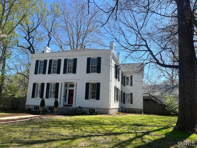 445 E 12th St, Alton, IL 62002 - colonial home featuring a chimney