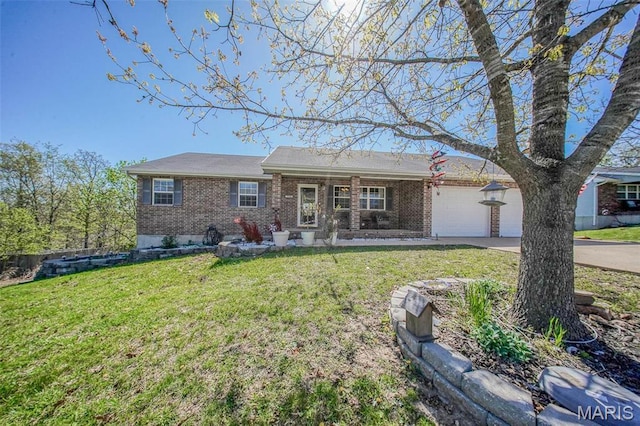 19580 Lyle Ln, Waynesville, MO 65583 - ranch-style house featuring brick siding, a front yard, driveway, and an attached garage