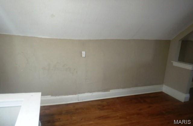 5134 Cologne Ave, Saint Louis, MO 63116 - photo 9