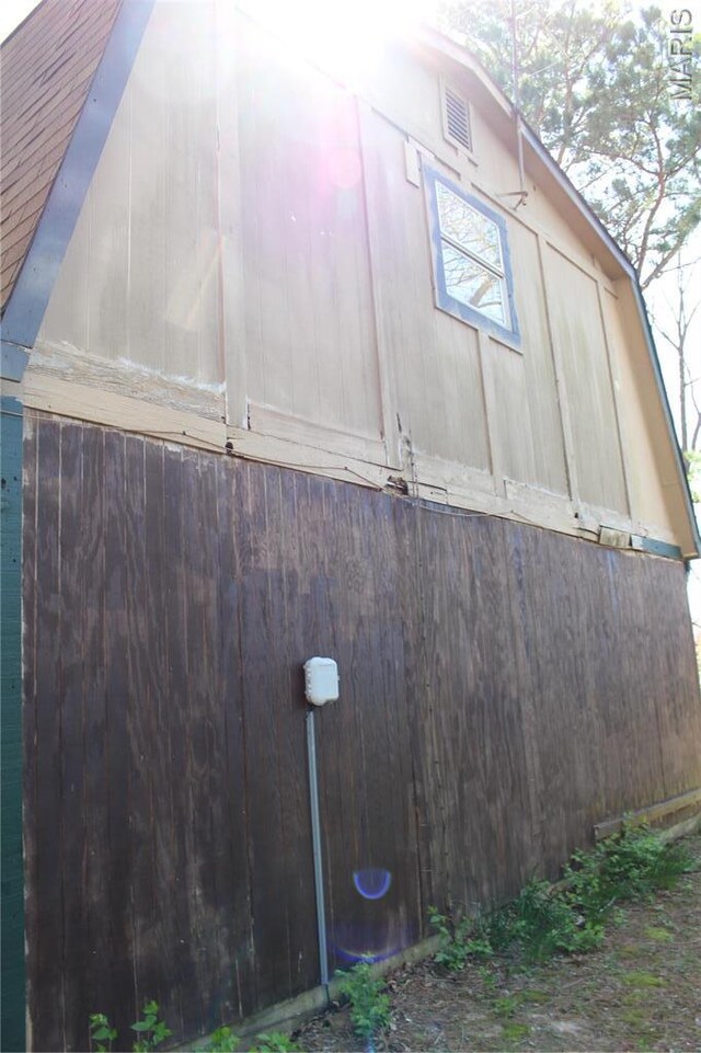 view of side of home