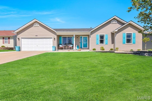 420 Glen Forest Dr, Troy, MO 63379 - ranch-style home with a garage, a front lawn, and concrete driveway