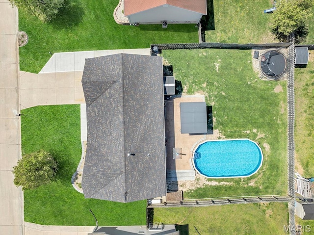 420 Glen Forest Dr, Troy, MO 63379 - aerial view of a pool