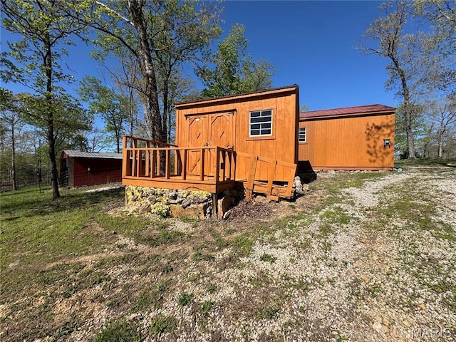 view of outdoor structure