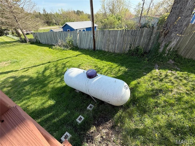 520 Keeton Rd, Rolla, MO 65401 - exterior view of heating fuel tank