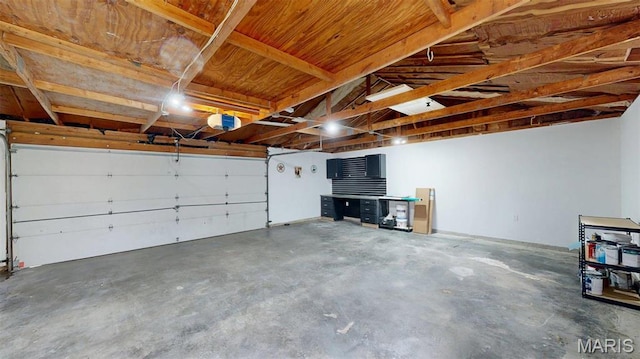 5714 Rhodes Ave, Saint Louis, MO 63109 - view of garage
