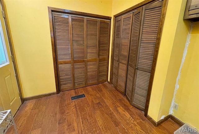 39988 Billy Blvd, Campbell, MO 63933 - detailed view of wood finished floors and baseboards