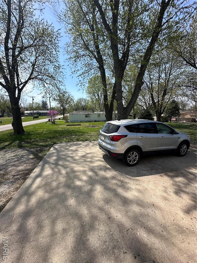 300 W 5th, New London, MO 63459 - view of vehicle parking