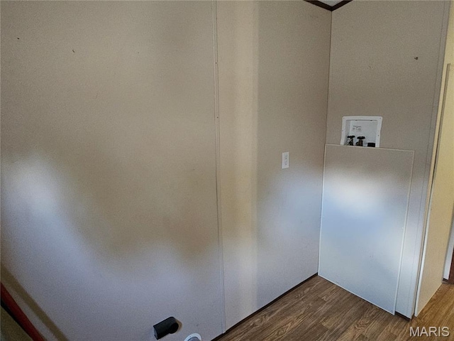 507 Ash St, Percy, IL 62272 - laundry room featuring washer hookup and wood finished floors