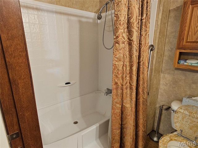 507 Ash St, Percy, IL 62272 - bathroom with shower / bath combo with shower curtain and toilet