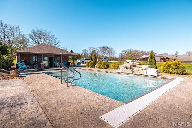 1100 Landon Rd, Bourbon, MO 65441 - outdoor pool featuring a patio