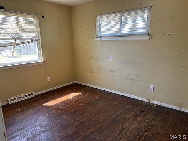 6016 Shillington Dr, Berkeley, MO 63134 - unfurnished room with wood finished floors and baseboards