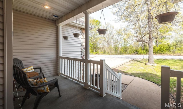 21438 Lancaster Ln, Waynesville, MO 65583 - view of porch