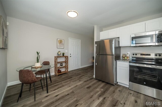 6753 Robbins Ave, Saint Louis, MO 63133 - photo 11