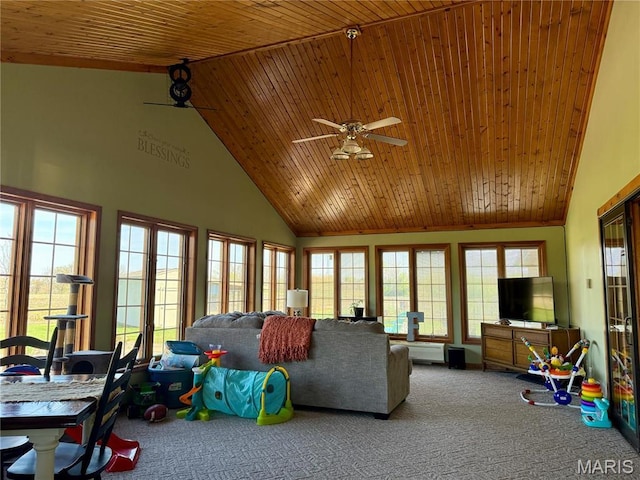 sunroom / solarium featuring vaulted ceiling