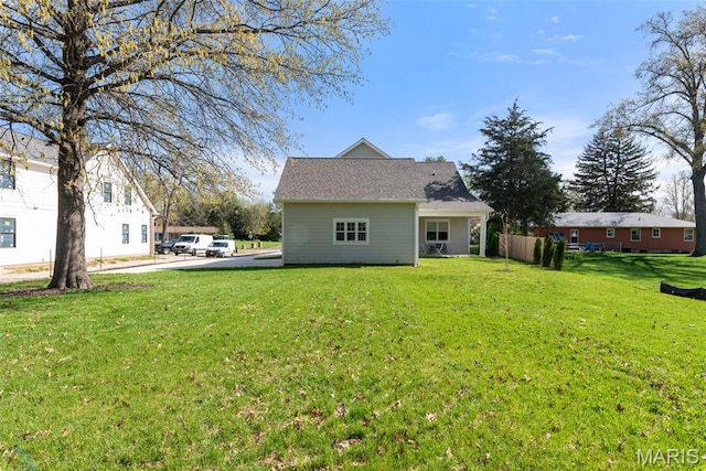 9870 E Concord Rd, Saint Louis, MO 63128 - back of property with a lawn