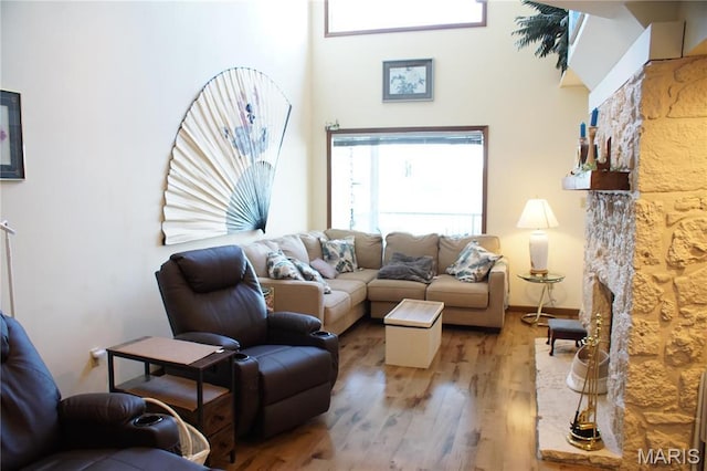 64 W Windjammer Ct Unit 2D, Lake Ozark, MO 65049 - living room with wood finished floors