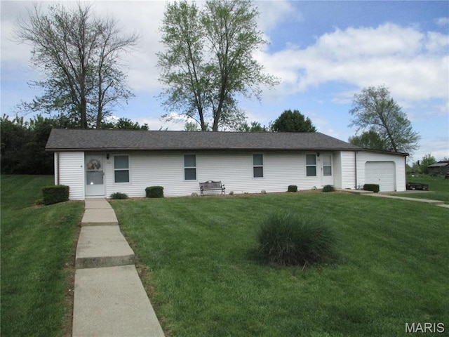 120 Cindy Ln Unit 102-120, Ofallon, IL 62269 - ranch-style house featuring an attached garage and a front lawn