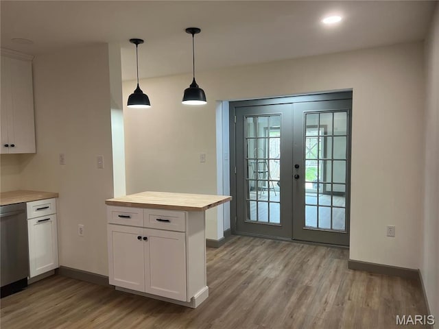 1512 36th St, Hannibal, MO 63401 - doorway to outside featuring light wood-style flooring, french doors, baseboards, and recessed lighting