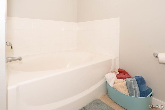 1520 Washington Ave Unit 604, Saint Louis, MO 63103 - full bathroom featuring a garden tub