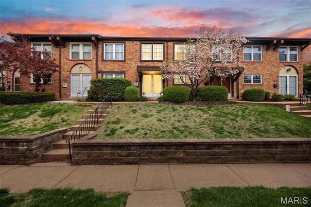 11973 Villa Dorado Dr, Saint Louis, MO 63146 - photo 2