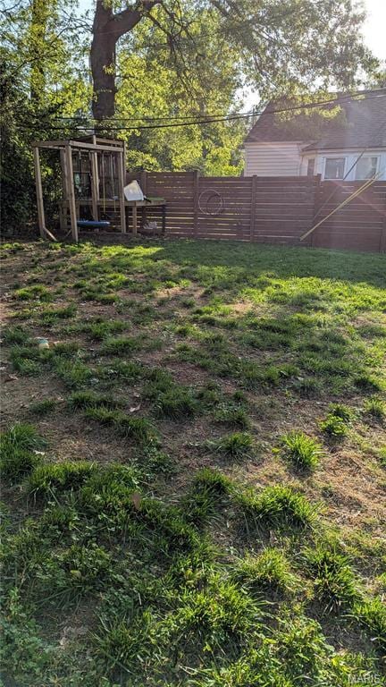 1531 Prather Ave, Saint Louis, MO 63139 - view of yard