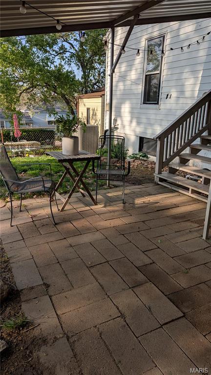 1531 Prather Ave, Saint Louis, MO 63139 - view of patio featuring outdoor dining area