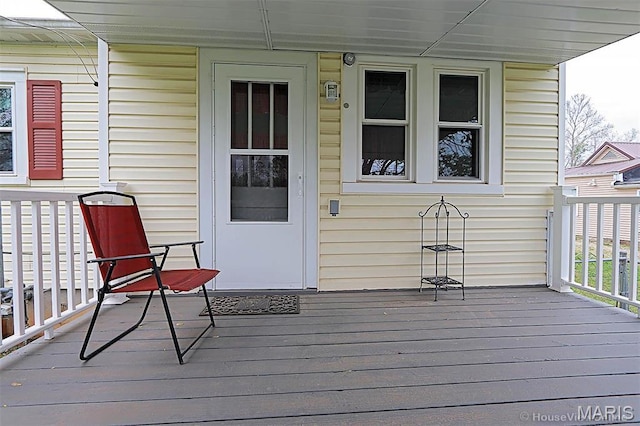 304 Reuter St, Park Hills, MO 63601 - deck with covered porch