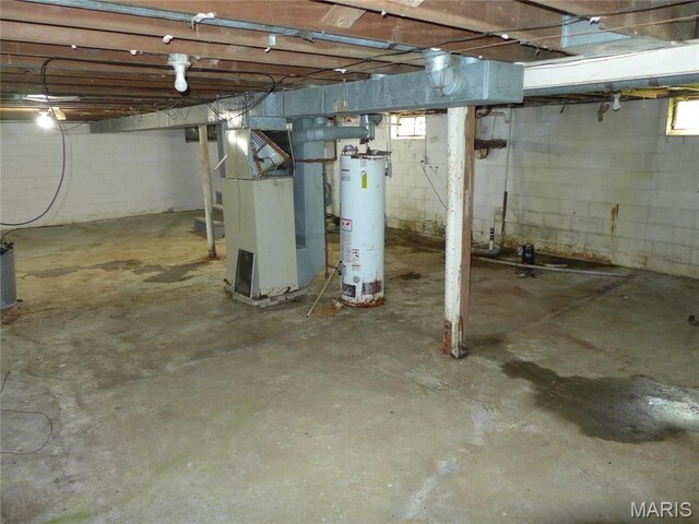 340 Wedge Dr, Saint Louis, MO 63135 - below grade area with water heater and heating unit