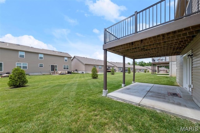 5341 Trailhead Ct, Eureka, MO 63025 - view of grassy yard with a patio, a residential view, and a deck