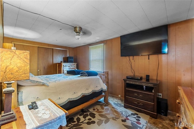 1821 Pcr 916, Perryville, MO 63775 - bedroom featuring wood walls