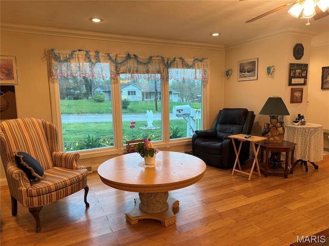 455 Country Club Dr, Hannibal, MO 63401 - living room with plenty of natural light, ornamental molding, light wood-style floors, ceiling fan, and recessed lighting